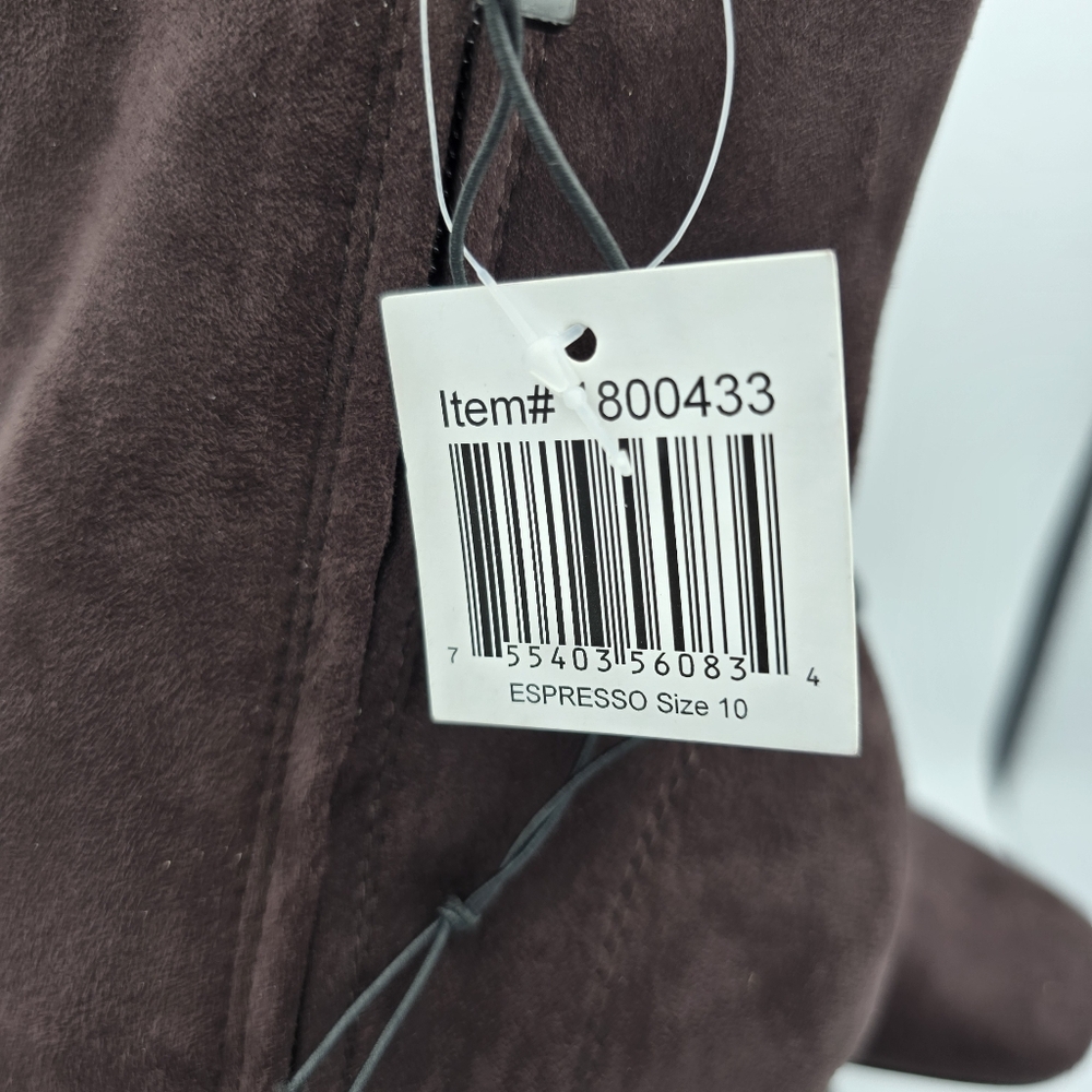 NIB DKNY Cavale Heeled Ankle Booties, Espresso (Brown Suede), Women's 10, NEW! - Picture 3 of 16